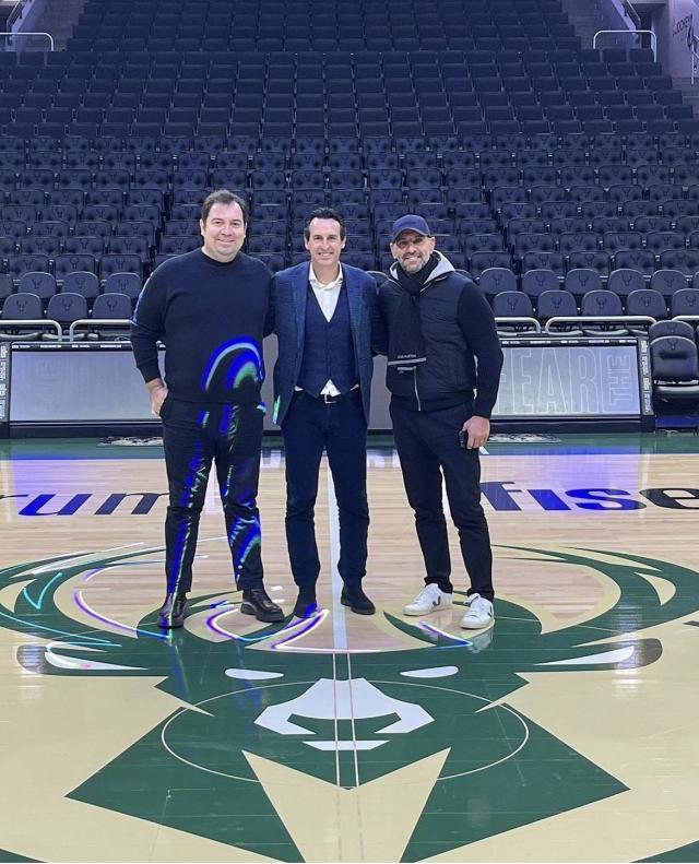 1713987164759080882.jpg 1713987149859.jpg