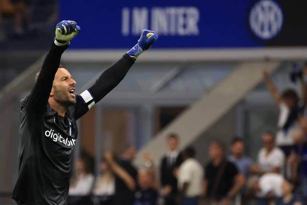 bwin体育-久违了圣汉达！38岁国米老队长强势回敬质疑